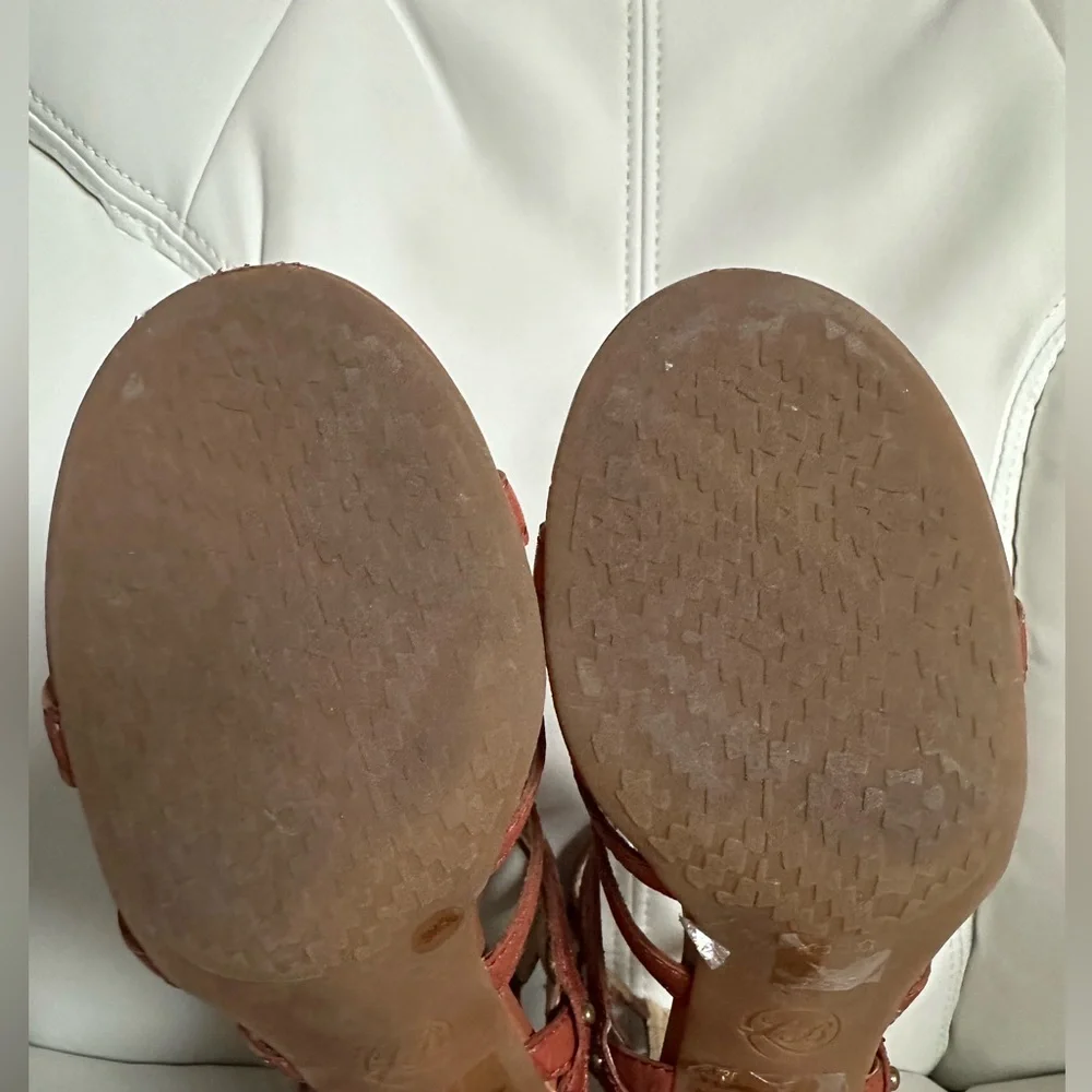 Lucky Brand “Lizbethe” Caged Sandal - Size 8. - Picture 6 of 8